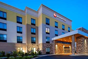Best Western Plus Erie Inn & Suites