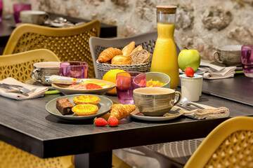 Breakfast buffet