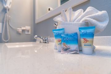 Bathroom amenities
