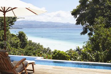 Infinity pool