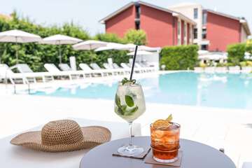Poolside bar