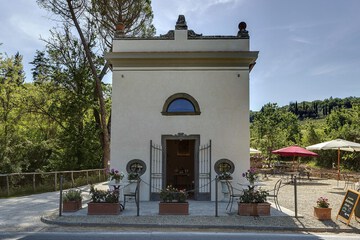 Tasting room