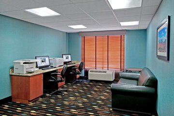 Business Center 40 of 40