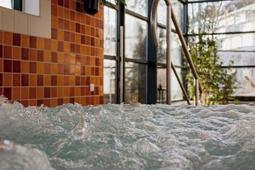 Indoor spa tub
