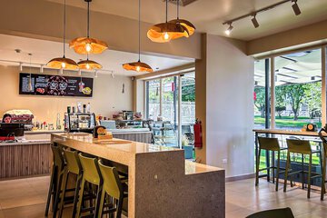Coffee shop
