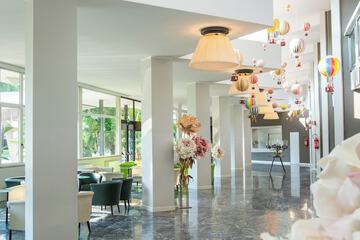 Reception hall