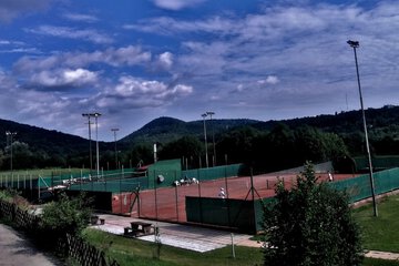 Tennis court