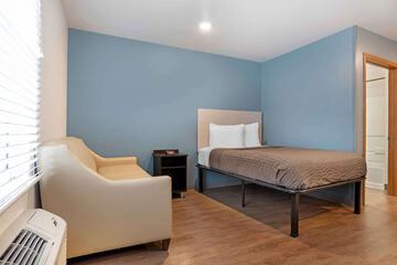 Room 20 of 28
