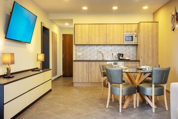Private kitchenette