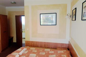 Photo 56