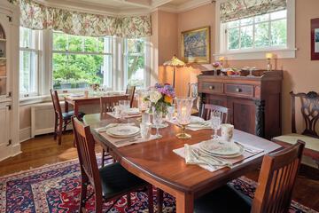 Breakfast/Coffee Service 18 of 21