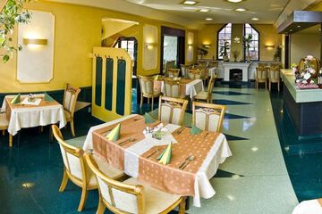 Indoor wedding
