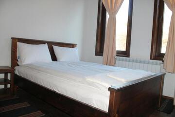 Photo 33