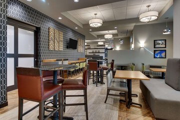 Breakfast/Coffee Service 56 of 77