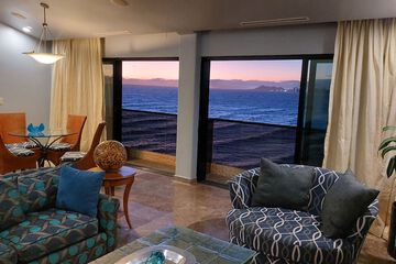 Beach/ocean view