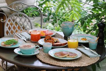 Breakfast meal