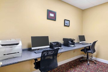 Business Center 134 of 137