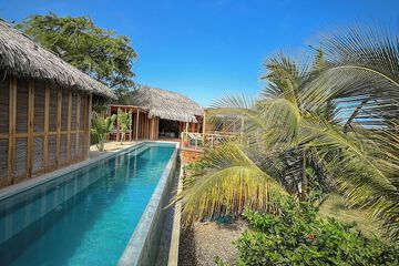 Infinity pool
