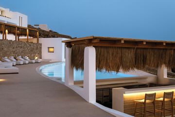 Poolside bar