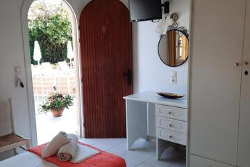 Photo 47