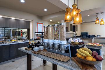 Breakfast/Coffee Service 77 of 87