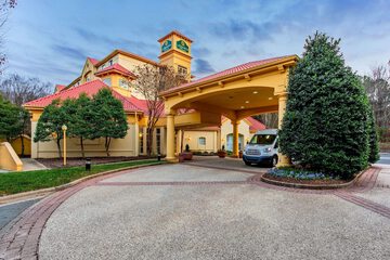 La Quinta Inn & Suites by Wyndham Raleigh / Durham Southpoint