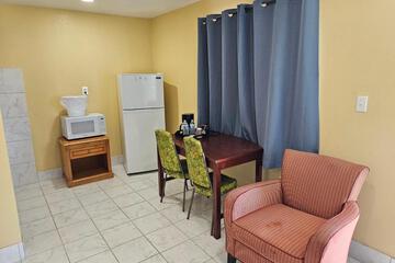 Photo 6