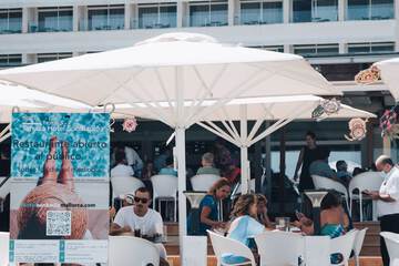 Beach bar