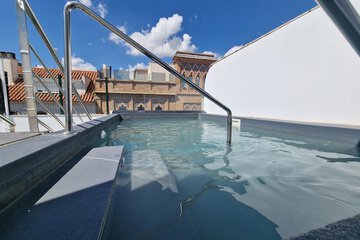 Rooftop pool