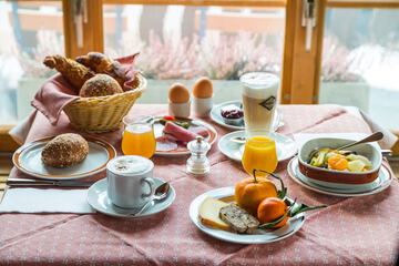 Breakfast meal