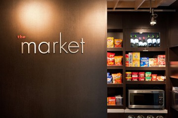 Snack bar