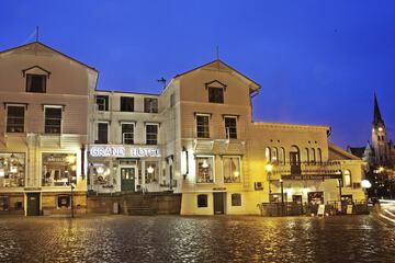 Front of property - evening/night