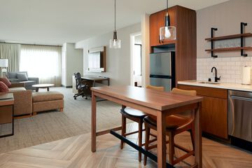 Room 53 of 86