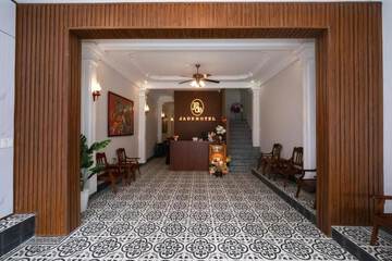 Reception hall