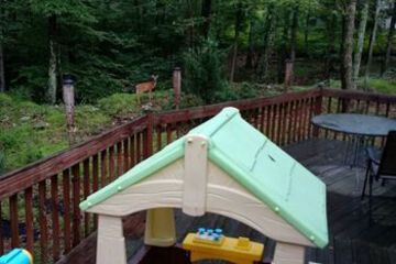Childrens Play Area - Outdoor