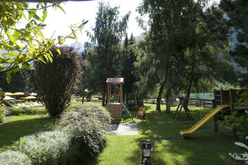 Children's play area - outdoor