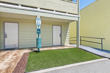 Pet-friendly amenities