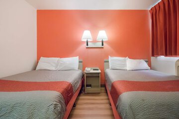 Room 14 of 39