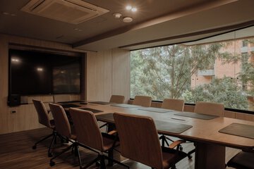 Meeting facility
