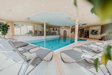 Exercise/lap pool