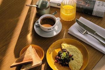 Breakfast meal