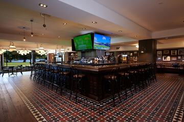 Sports bar