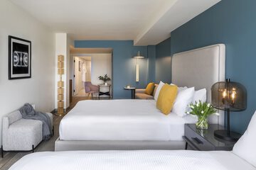 Room 6 of 60