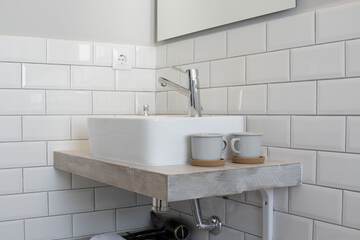 Bathroom sink