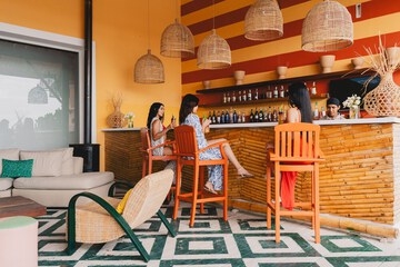 Poolside bar
