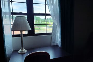 Room 27 of 46