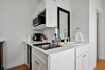 Private kitchenette