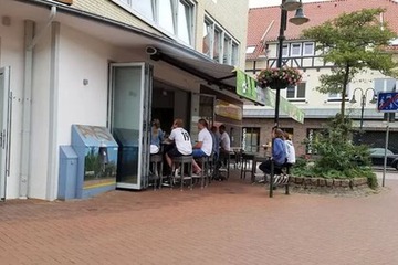 Sports bar