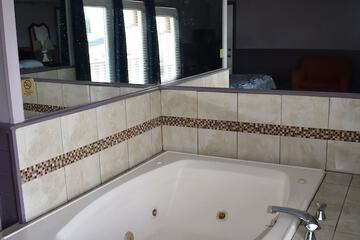 Jetted tub