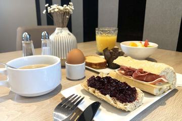 Breakfast area